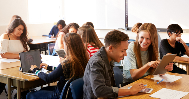 Illinois School Social Media Laws, Challenges & Solutions | Class Intercom