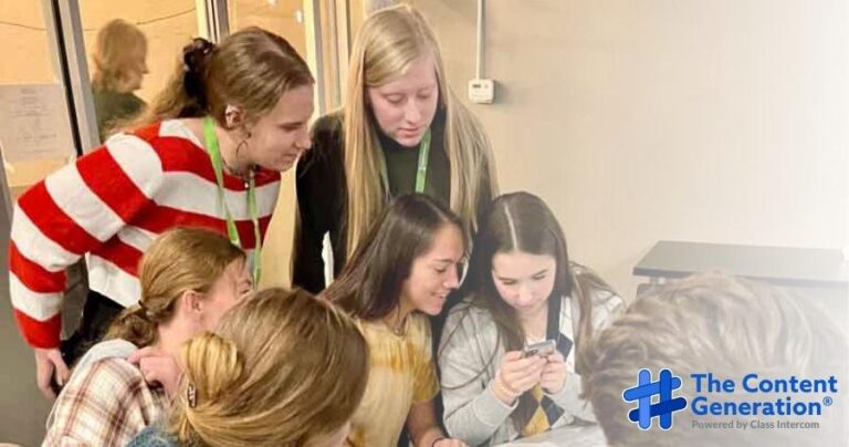 Students collaborate at the Content Generation Workshop